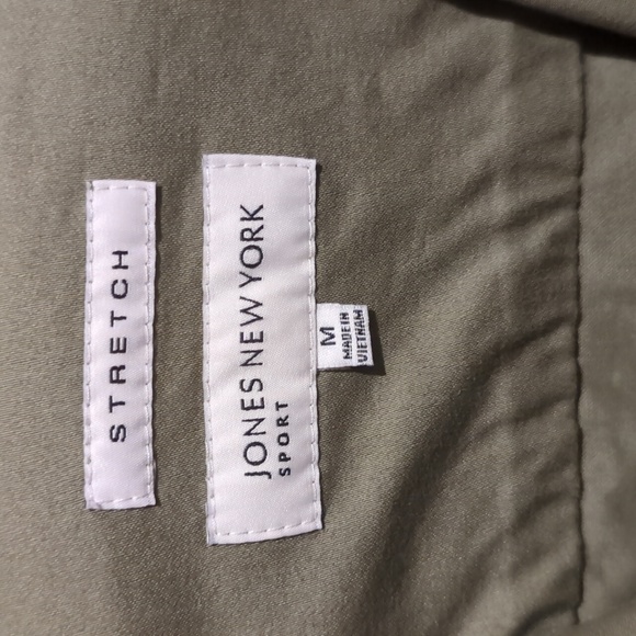 Blazer - Picture 2 of 4